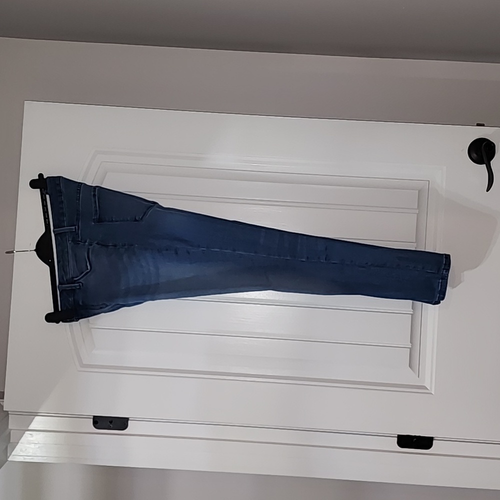 Simply Vera Vera Wang Skinny Mid Rise, size 6